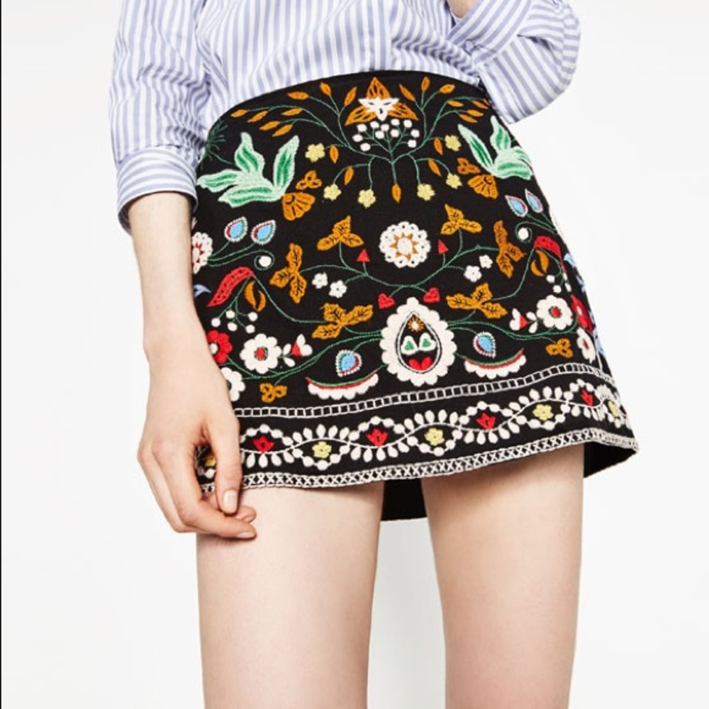 ✵ Zara Embroidered Skirt ✵ (never worn with tags)